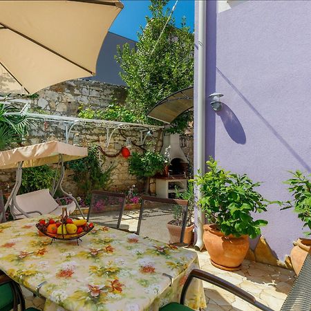אומאג Holiday Home Centar By Interhome מראה חיצוני תמונה