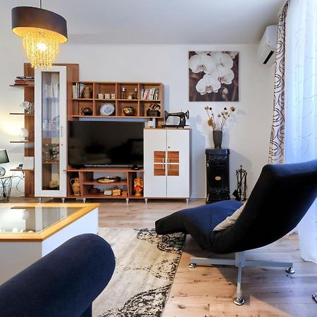 אומאג Holiday Home Centar By Interhome מראה חיצוני תמונה