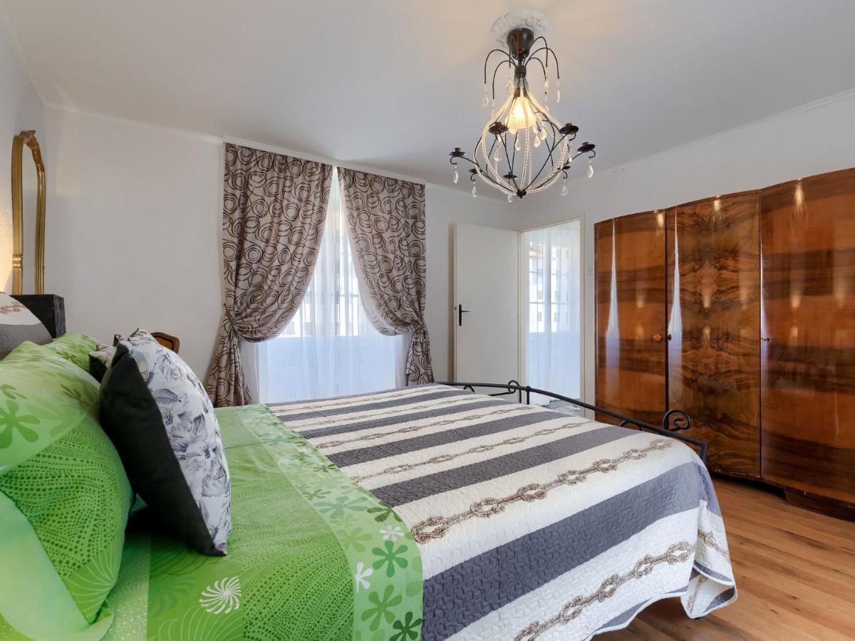 אומאג Holiday Home Centar By Interhome מראה חיצוני תמונה