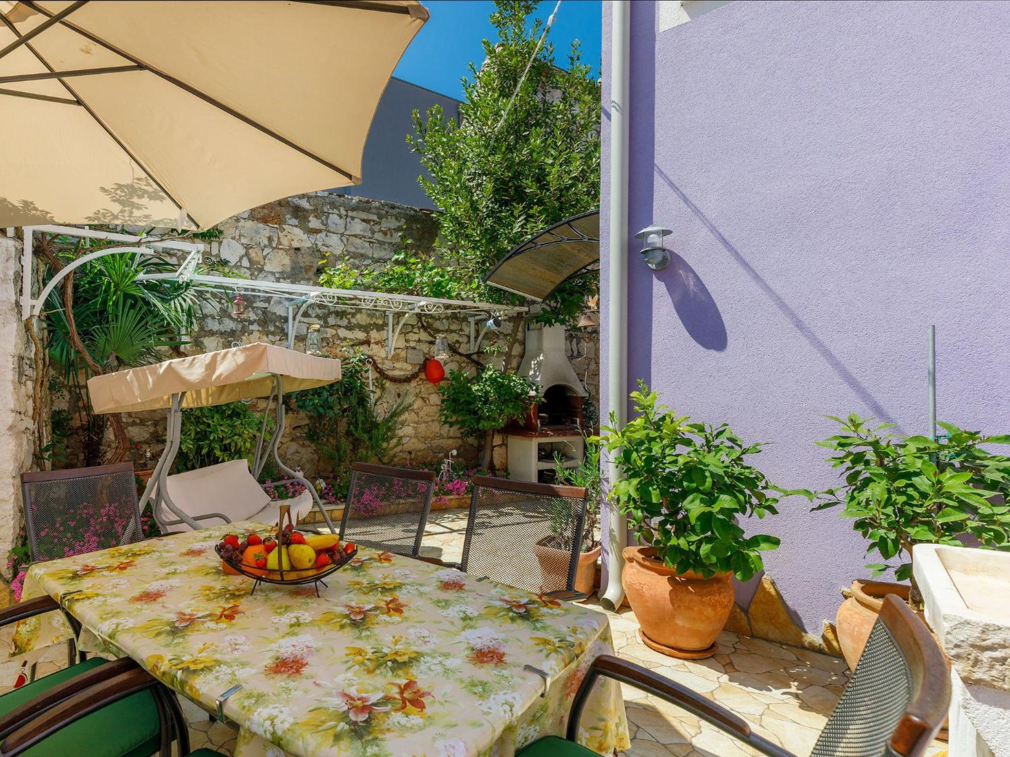 אומאג Holiday Home Centar By Interhome מראה חיצוני תמונה