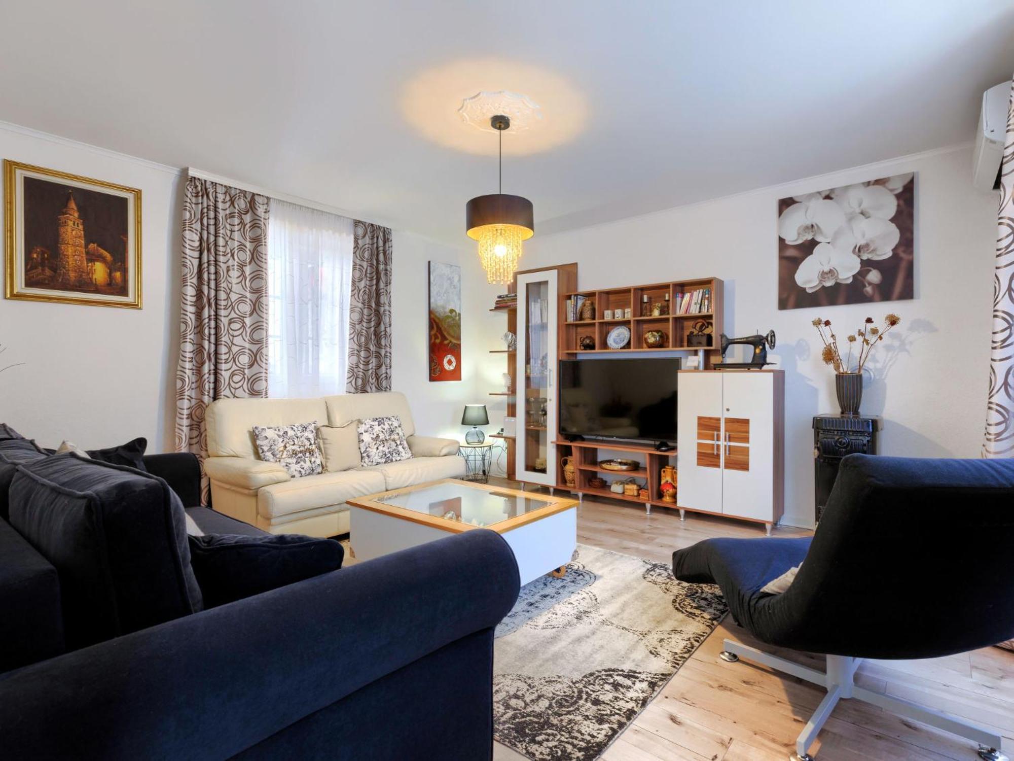 אומאג Holiday Home Centar By Interhome מראה חיצוני תמונה