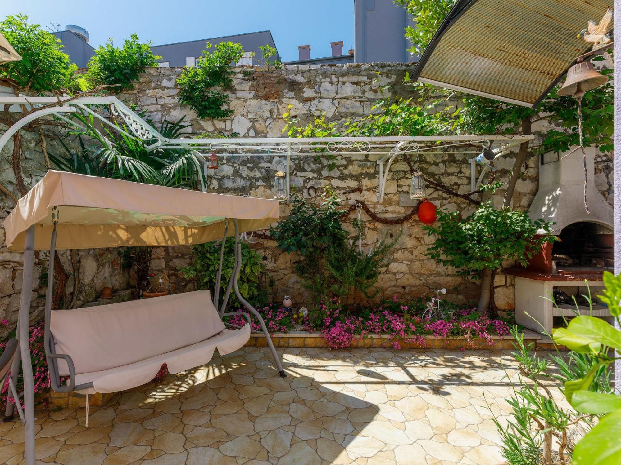 אומאג Holiday Home Centar By Interhome מראה חיצוני תמונה
